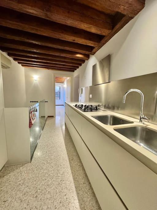 Dimora Spezier 4791 Lägenhet Venedig Exteriör bild